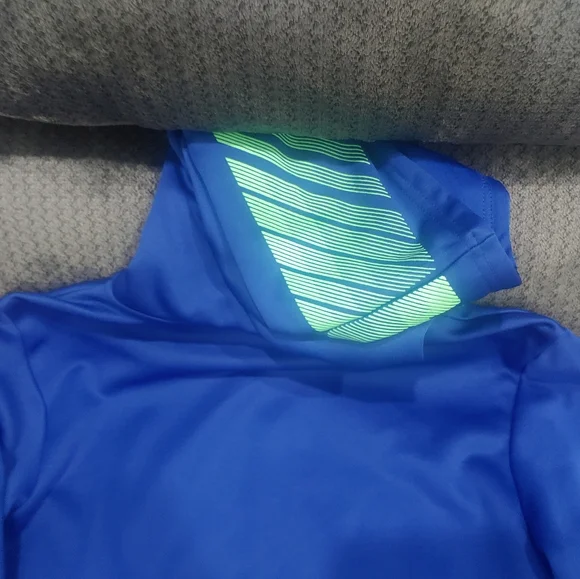 Puma sweatshirt Zip up jacket hoodie dri fit Youth boys - Picture 12 of 13